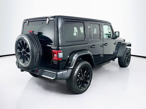 Used 2025 Jeep Wrangler Unlimited Sahara w/ Safety Group AWD/4WD image 9