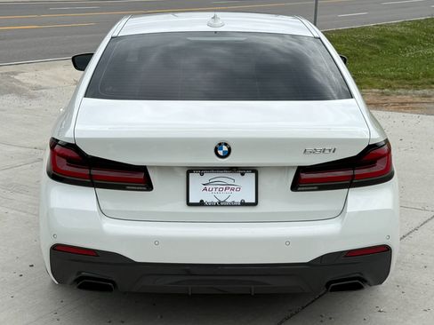 Used 2022 BMW 530i w/ M Sport Package RWD image 6