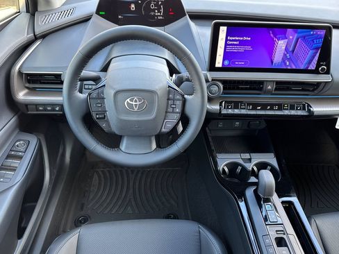 New 2027 Toyota Prius XLE FWD image 17