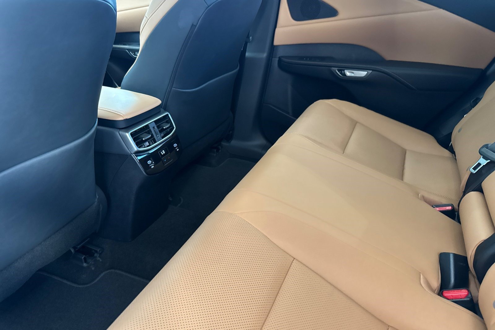 Certified 2026 Lexus RX 350h w/ Convenience Package AWD/4WD image 15