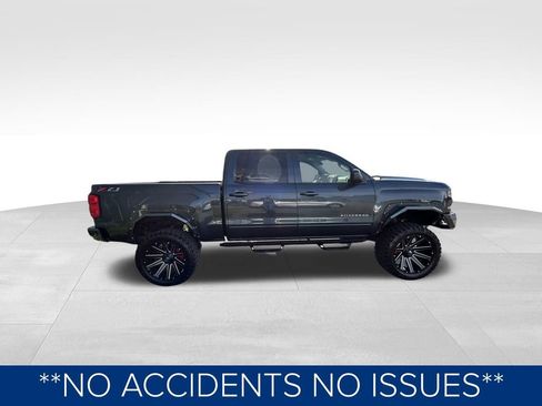 Used 2018 Chevrolet Silverado 1500 LT w/ All Star Edition image 2