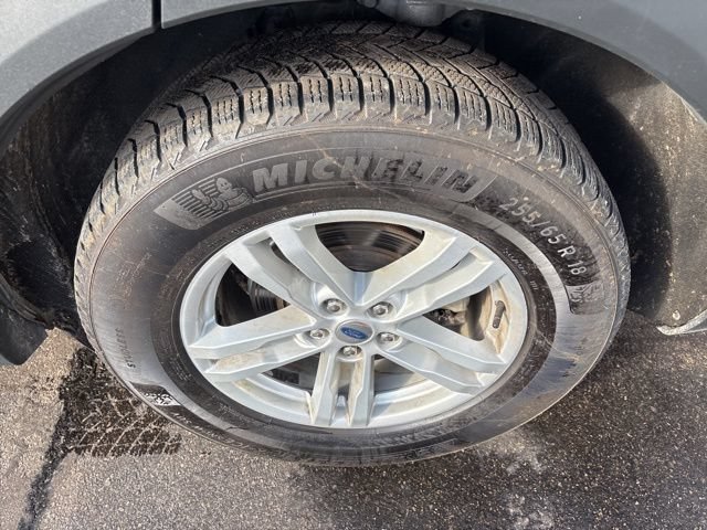 Used 2022 Ford Explorer XLT AWD/4WD image 4
