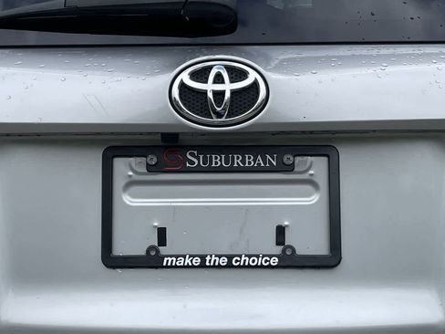 Used 2018 Toyota RAV4 XLE FWD image 38