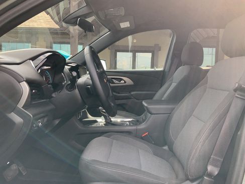 Used 2023 Chevrolet Traverse LT w/ LPO, Floor Liner Package AWD/4WD image 9