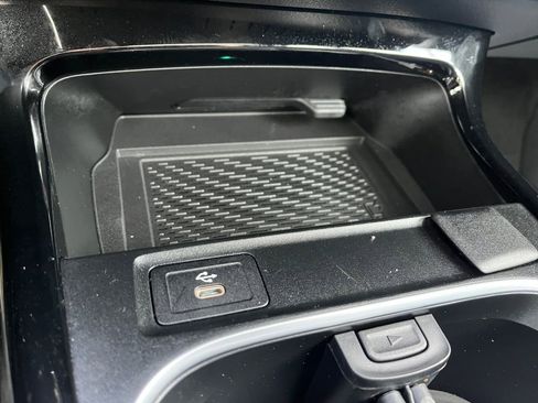 Certified 2025 Mercedes-Benz CLA 250 4MATIC image 22