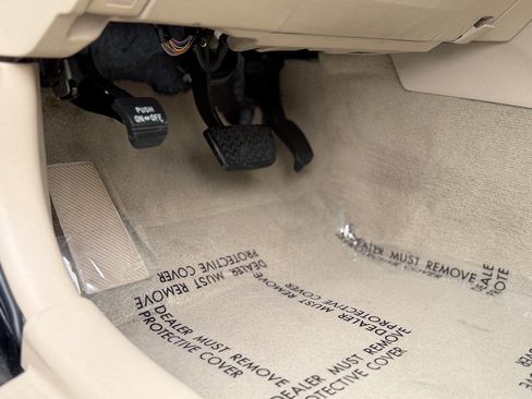 Used 2008 Toyota Avalon XLS image 47