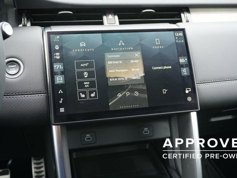 Used 2025 Land Rover Discovery Sport Dynamic SE image 15