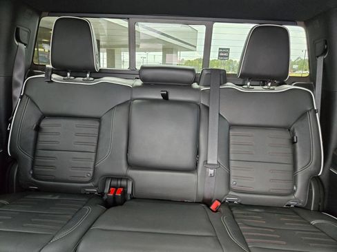 Used 2024 GMC Sierra 2500 AT4X AWD/4WD image 11