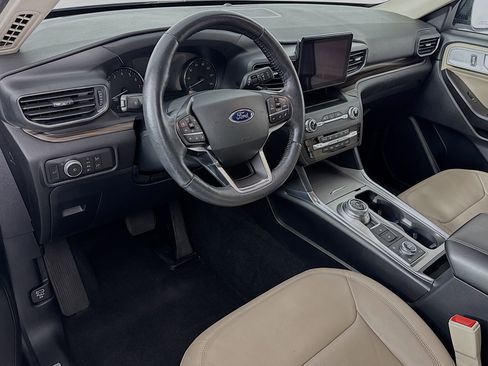Used 2020 Ford Explorer Limited AWD/4WD image 9