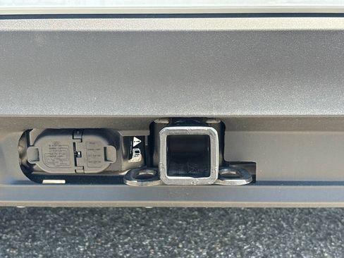 New 2026 Ford Explorer Active AWD/4WD image 10