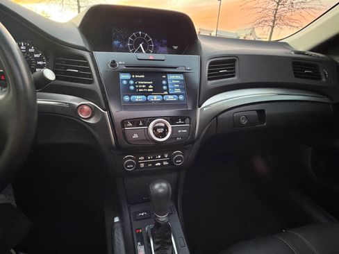 Used 2019 Acura ILX image 11