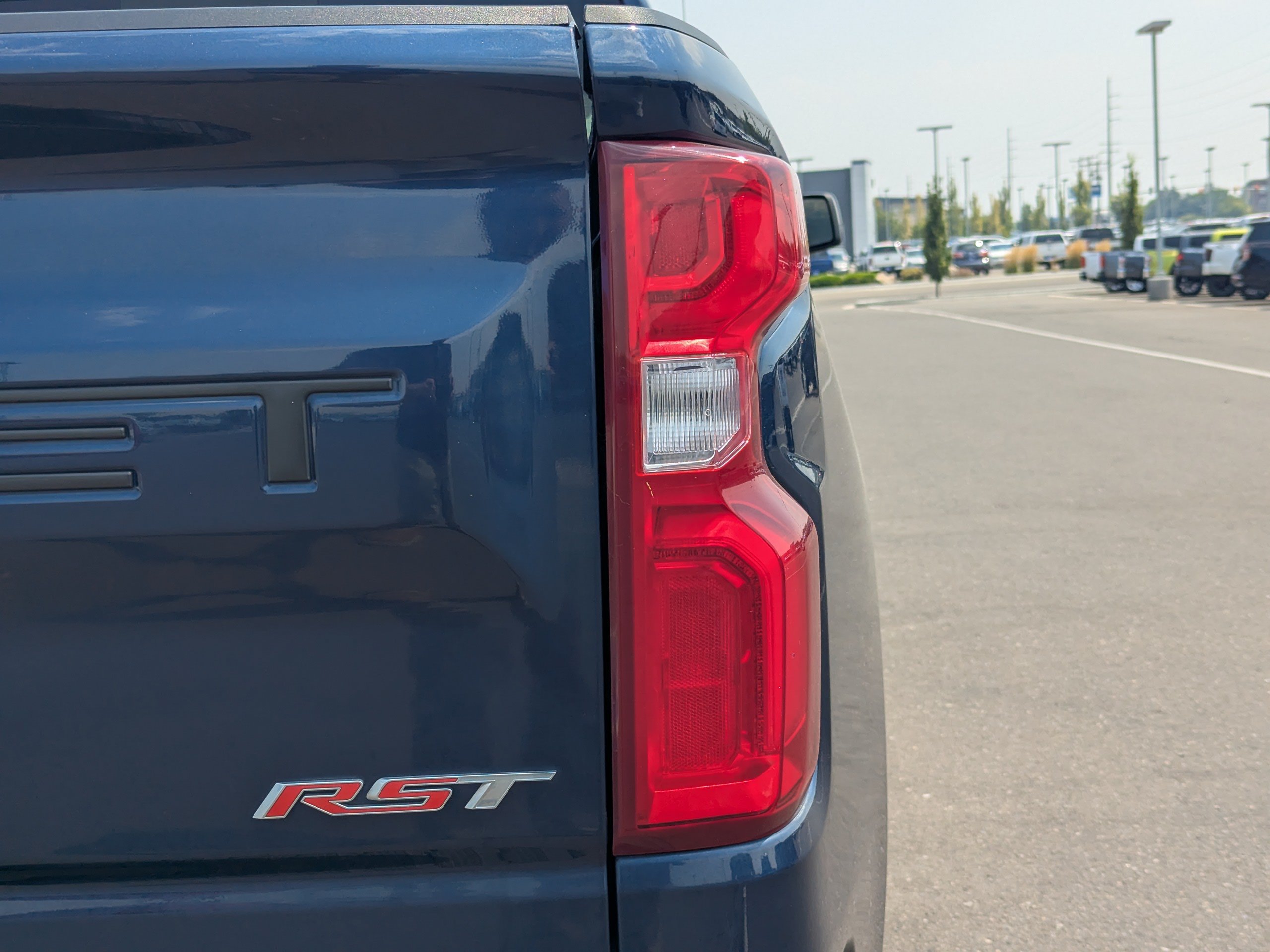 Certified 2022 Chevrolet Silverado 1500 RST w/ Convenience Package II AWD/4WD image 46