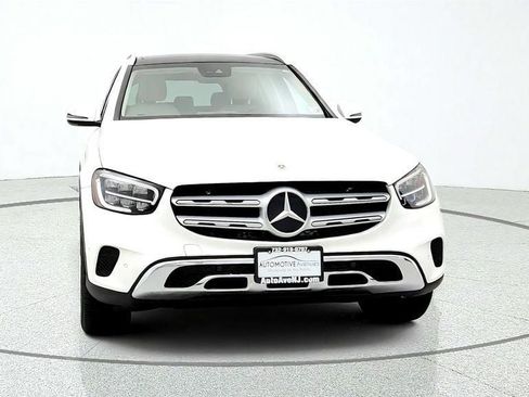 Used 2022 Mercedes-Benz GLC 300 4MATIC image 2