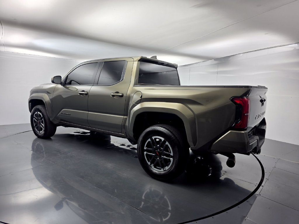 Used 2026 Toyota Tacoma TRD Sport RWD image 4