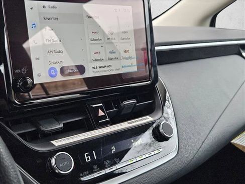 Used 2024 Toyota Corolla LE image 8