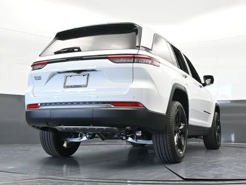New 2026 Jeep Grand Cherokee Limited w/ Limited Altitude Package RWD image 54