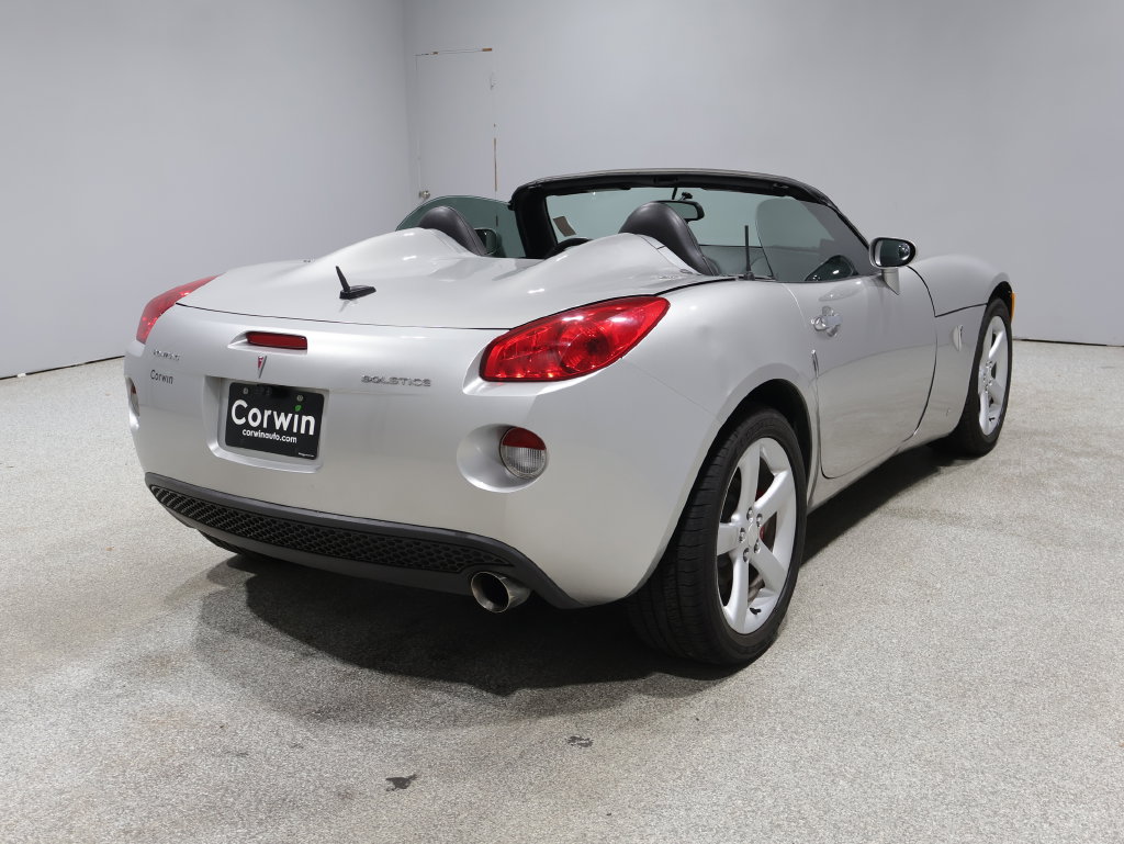 Used 2006 Pontiac Solstice Convertible w/ Premium Package RWD image 16