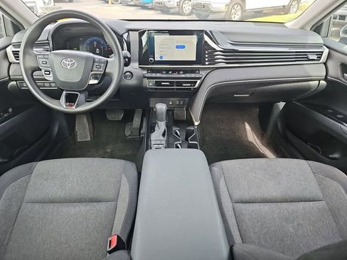 Used 2025 Toyota Camry LE FWD image 29