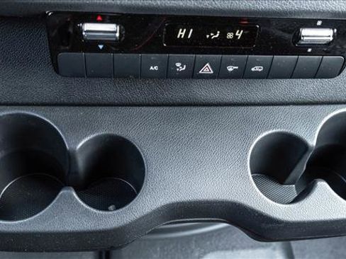 Used 2025 Mercedes-Benz Sprinter 2500 image 20