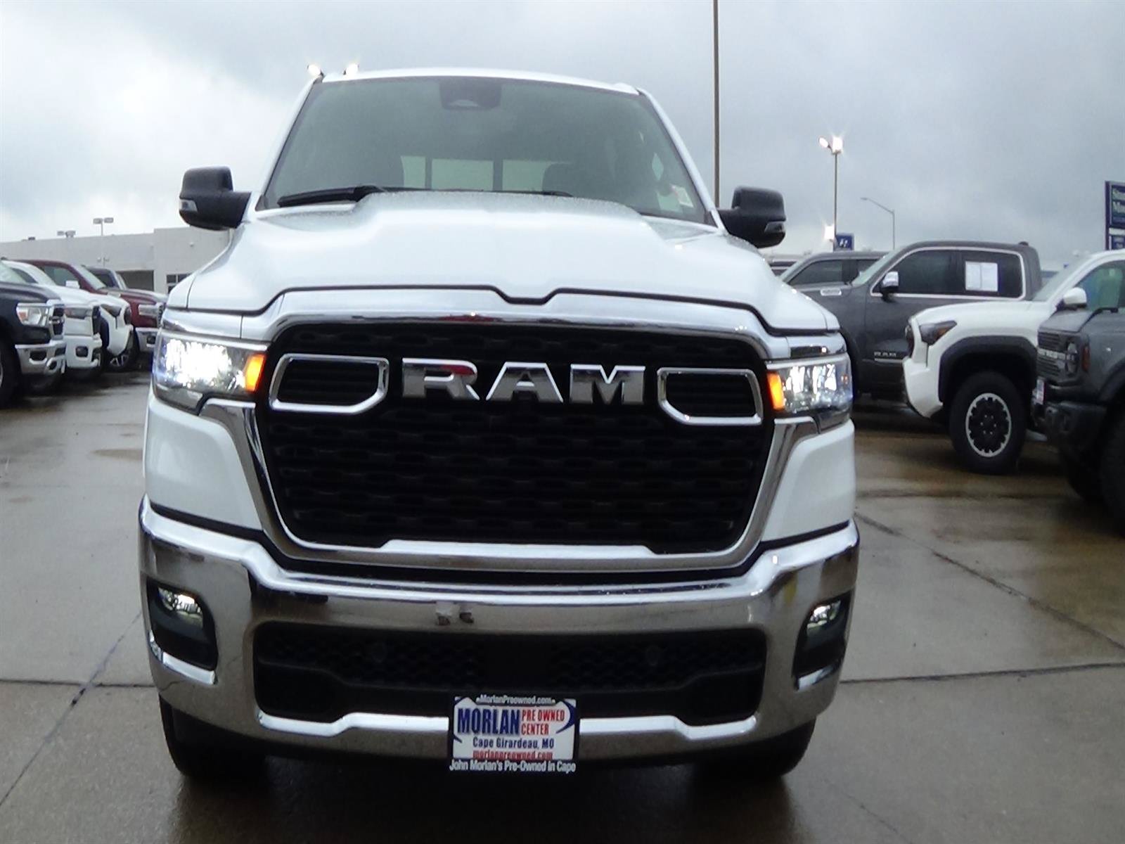 Used 2025 RAM 1500 Big Horn AWD/4WD image 3