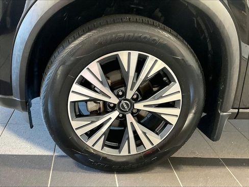 Certified 2023 Nissan Rogue SV w/ SV Premium B Package AWD/4WD image 7