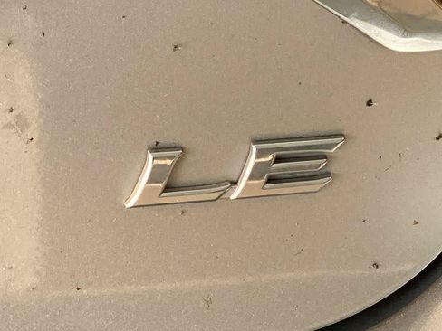 Used 2016 Toyota Camry LE FWD image 11