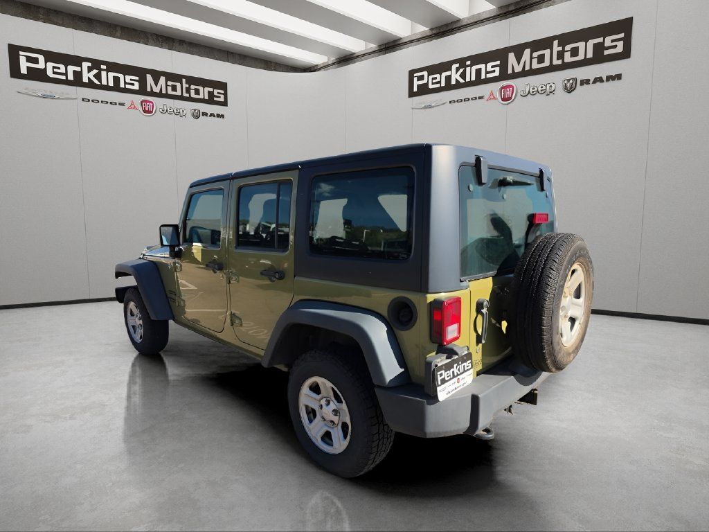 Used 2013 Jeep Wrangler Unlimited Sport w/ Connectivity Group AWD/4WD image 3