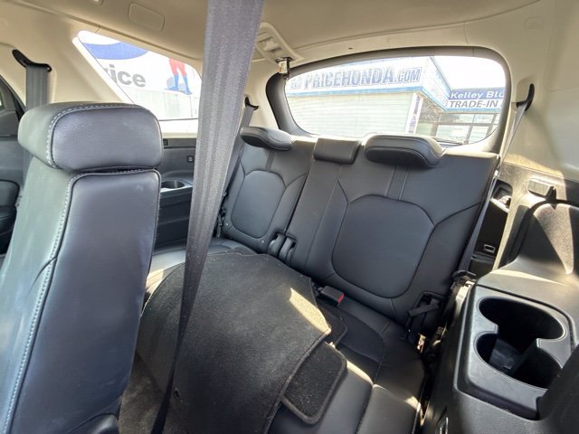 Used 2023 Honda Pilot EX-L image 11