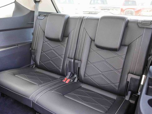 Certified 2026 Volkswagen Atlas SE FWD image 19