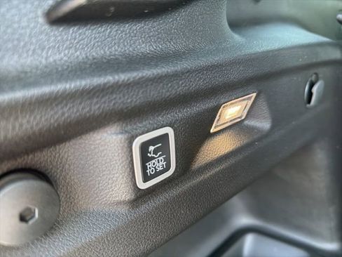 New 2025 Jeep Grand Cherokee L Limited w/ Luxury Tech Group II image 25