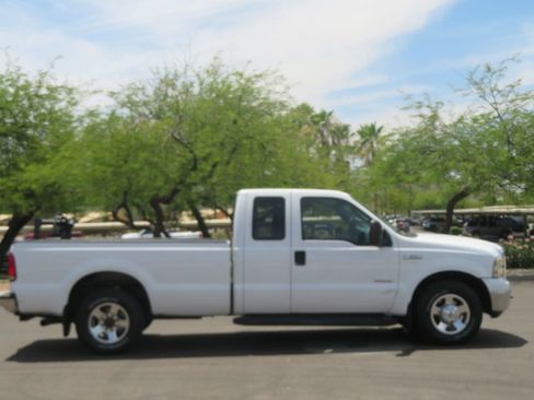 Used 2007 Ford F250 Lariat RWD image 3