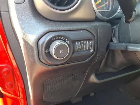 Used 2018 Jeep Wrangler Unlimited Sport S AWD/4WD image 18