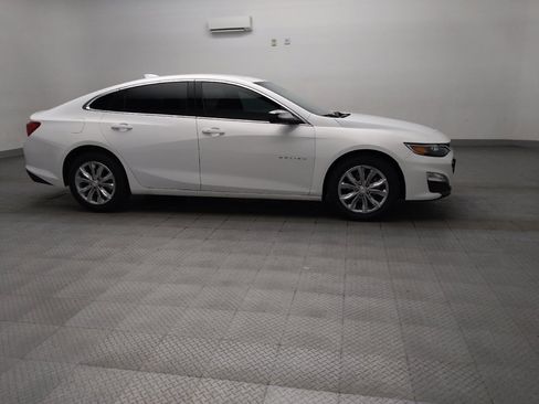 Used 2023 Chevrolet Malibu LT FWD image 11