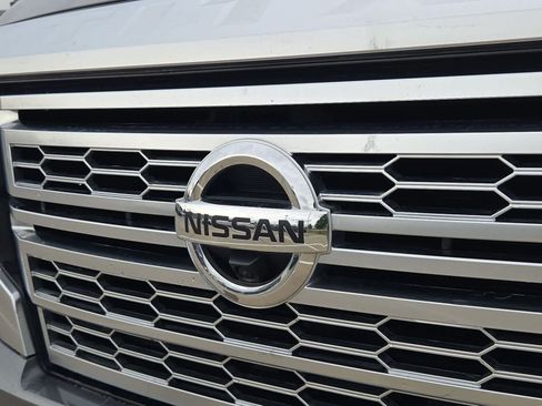 Used 2021 Nissan Titan Platinum Reserve AWD/4WD image 11