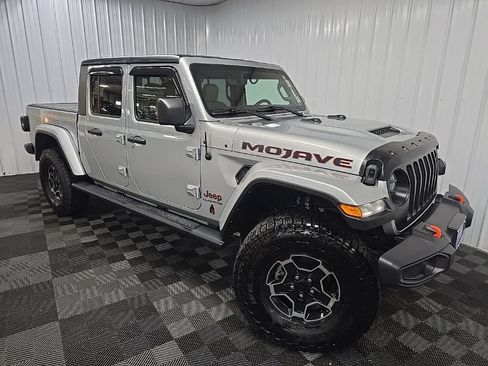 Used 2022 Jeep Gladiator Mojave w/ Cold Weather Group AWD/4WD image 7