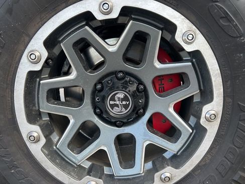 Used 2018 Ford F150 Raptor w/ Equipment Group 802A Luxury image 20