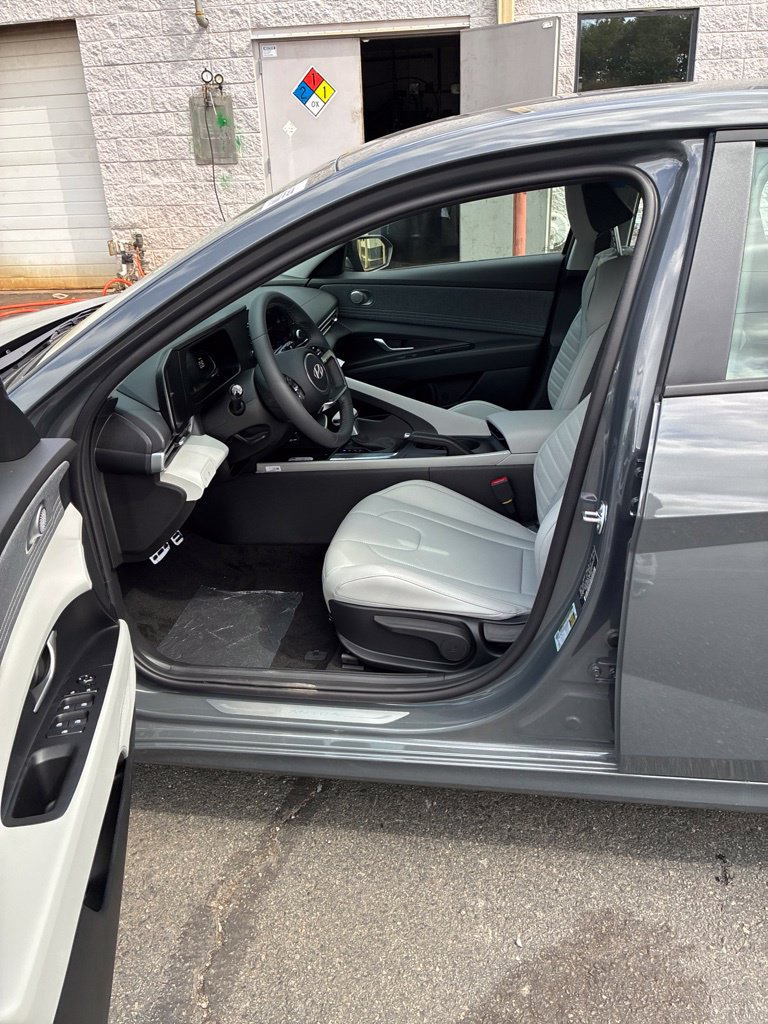 New 2026 Hyundai Elantra SEL Sport FWD image 24