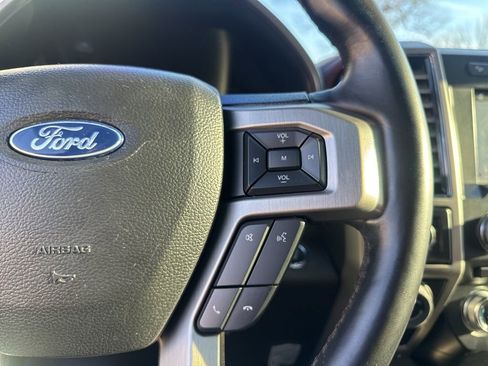 Used 2018 Ford F150 Platinum w/ Equipment Group 701A Luxury image 25