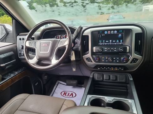 Used 2018 GMC Sierra 1500 SLT AWD/4WD image 14