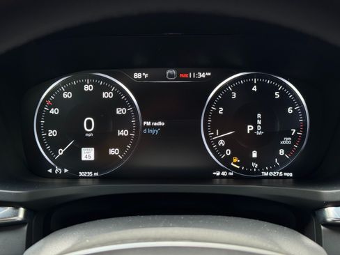 Used 2022 Volvo S60 B5 R-Design w/ Climate Package FWD image 19