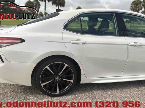 Used 2019 Toyota Camry XSE FWD image 8