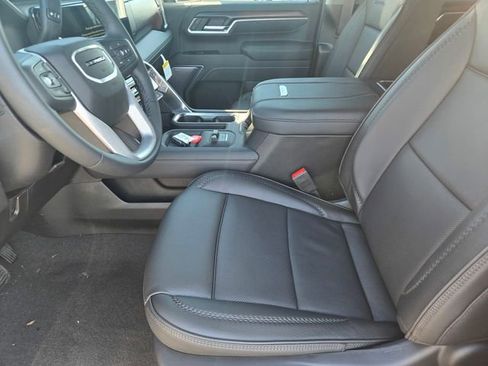 New 2026 GMC Sierra 3500 Denali w/ Denali Reserve Package image 22