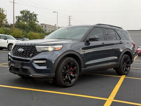 Certified 2022 Ford Explorer ST w/ Equipment Group 401A AWD/4WD image 12