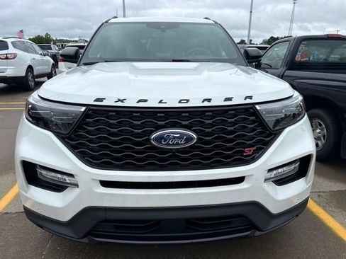 Used 2023 Ford Explorer ST w/ Equipment Group 401A AWD/4WD image 10