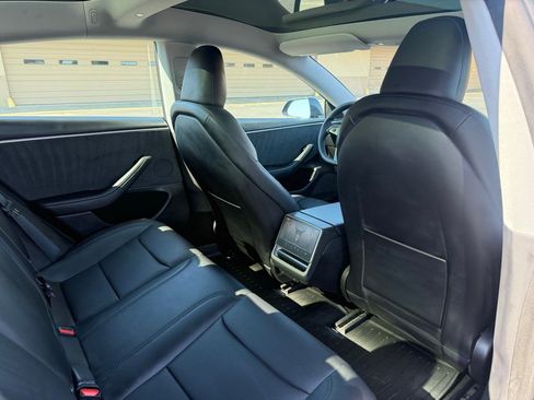 Used 2024 Tesla Model 3 Long Range AWD/4WD image 22