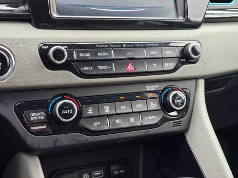 Certified 2019 Kia Niro Touring FWD image 20