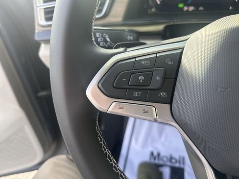 New 2026 Volkswagen Atlas SE FWD image 19