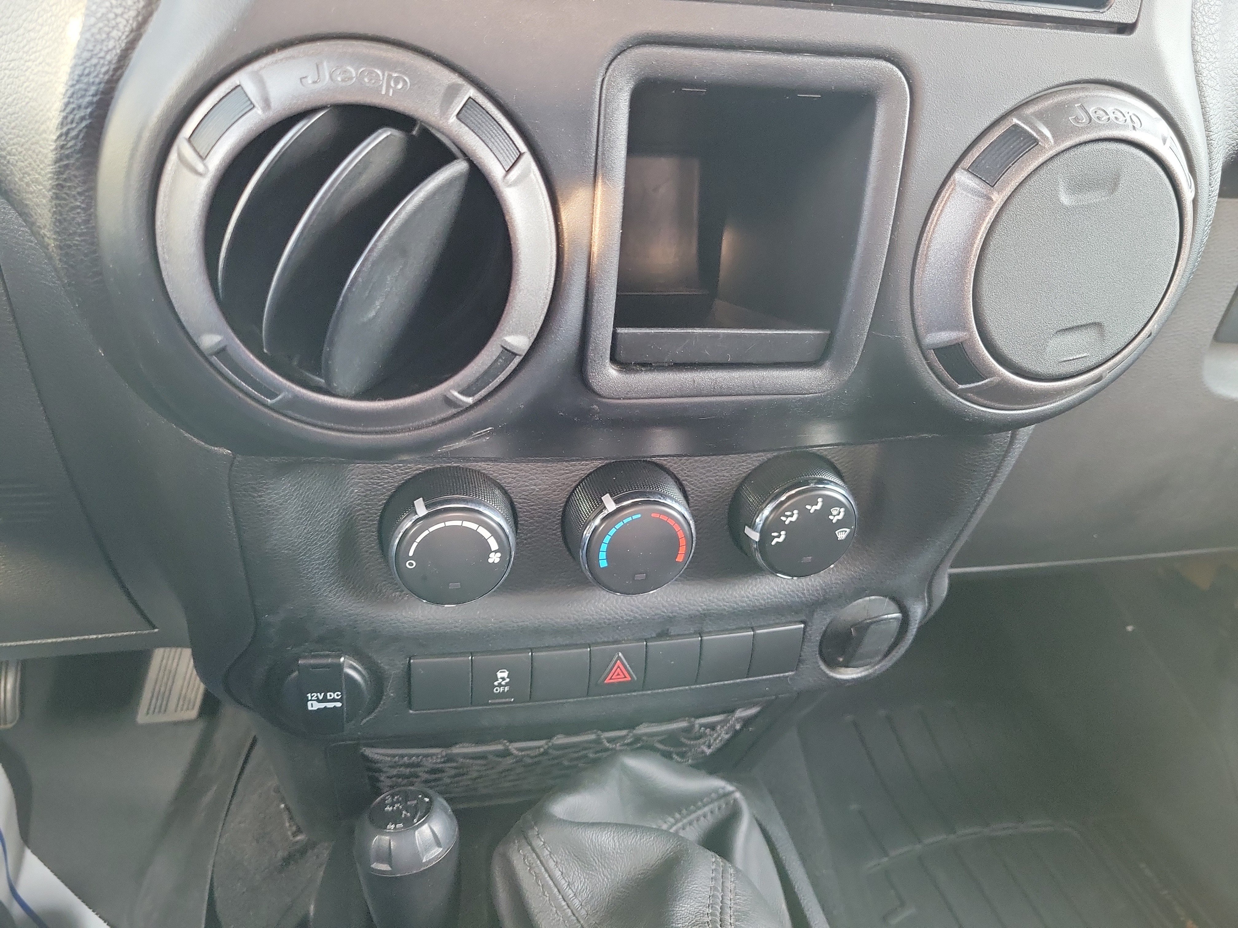 Used 2014 Jeep Wrangler Sport AWD/4WD image 20