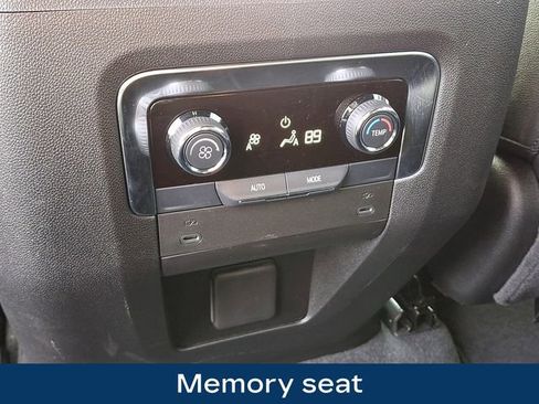 Used 2025 Chevrolet Tahoe Z71 image 14