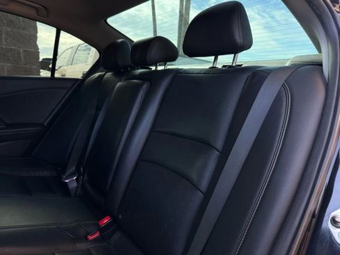Used 2016 Honda Accord Touring image 43